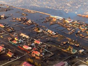 Еще более 150 миллионов рублей направят пострадавшим от паводка в Якутии