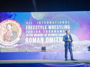 Айсен Николаев открыл Международный турнир памяти Романа Дмитриева в Якутске