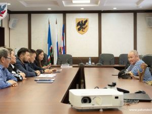 Евгений Григорьев провел личный приём граждан