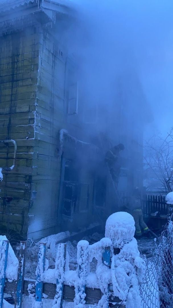 Несколько человек пострадали при пожаре на улице Шевченко в Якутске