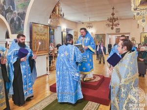 Православные христиане отмечают праздник Покрова Пресвятой Богородицы