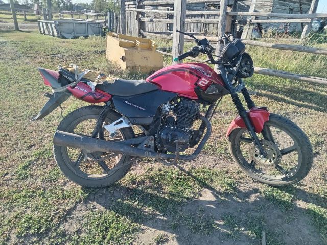 В Нюрбе разбился юный мотоциклист — его доставили санрейсом в Якутск