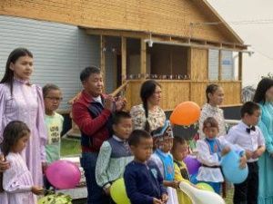 В Чурапчинском улусе вручены ключи от двух благоустроенных домов