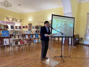 Презентован сборник Олега Сидорова «Они основали Республику» 