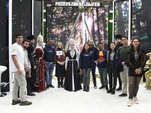 На выставке-форуме «Россия» проходят экскурсии для участников Всемирного фестиваля молодежи