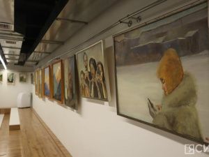 Художница Мира Аргунова представила крупноформатную картину «Мост через реку Лену»