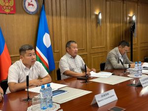 Дноуглубительные работы проводятся на реке Яна из-за мелководья