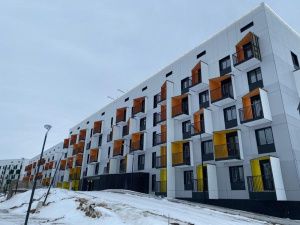 Жильцы аварийного дома по ул. Дальняя, 82 получили квартиры в новом доме мкр. «Звездный»