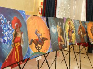 Выставка якутской художницы Миры Аргуновой «Многоликая Россия» открылась в Общественной палате России