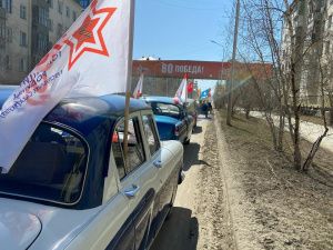 Праздничный автопробег прошел в Якутске