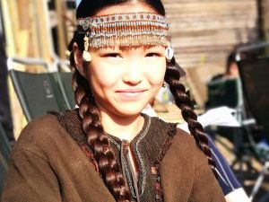 Юная якутянка снимается в историческом фильме с Федором Бондарчуком и Евгением Мироновым