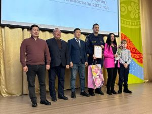 Семьи из Томпонского района получили сертификаты на улучшение жилищных условий