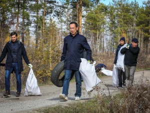Айсен Николаев: «До наступления зимы необходимо убрать мусор в Якутске»