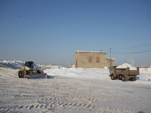 В Якутске уборка и вывоз снега с дорог идут по графику