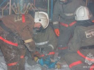 В Якутске сгорел частный дом: есть пострадавший