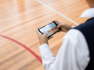 В школах села Намцы открыли центры по пилотированию дронами и анимационного творчества