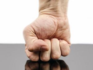 50-летний бетонщик насмерть забил случайного знакомого