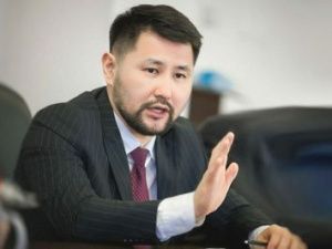 Мэр Якутска запретил высаживать из автобусов детей, которые не могут оплатить за проезд