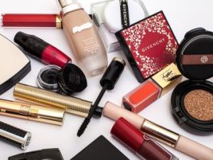 В Якутске участились случаи продажи пожилым людям дорогостоящей косметики в кредит