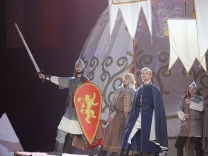 Свыше полутора тысяч артистов приняли участие в грандиозном представлении к 100-летию ЯАССР