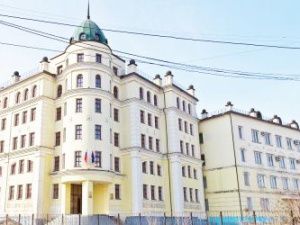 Прокуратура Якутии оштрафовала 12 человек за нарушение сроков оплаты госконтрактов