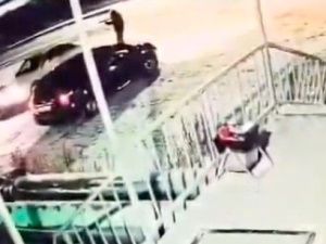 Пьяный с карабином: 28-летний якутянин угрожал людям из похищенного оружия