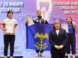 Брат чемпиона мира и непобедимый Ветров: чемпионат Якутска выявил сильнейших мас-рестлеров