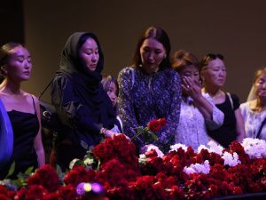 Фото: в Якутске прощаются с Михаилом Николаевым