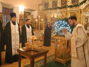 Фото: Рождество на территории Преображенского собора