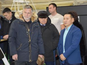 Кирилл Бычков провел выездное заседание правительства Якутии в Усть-Майском районе