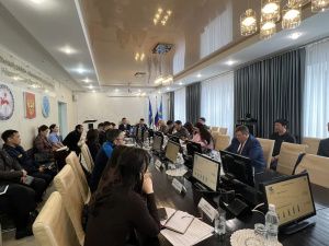 Опыт АО «АК «ЖДЯ» по подготовке специалистов представлен в рамках кадровой экспедиции «Работающая Якутия. Кадры» в Амгинском улусе