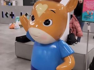 Команда якутского косплеера Айаала Федорова создала статую жеребенка Тооку