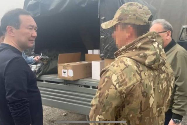 Айсен Николаев встретился с военнослужащими зенитно-ракетного полка