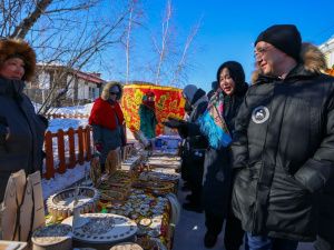 Глава Якутии посетил праздник «Широкая Масленица»