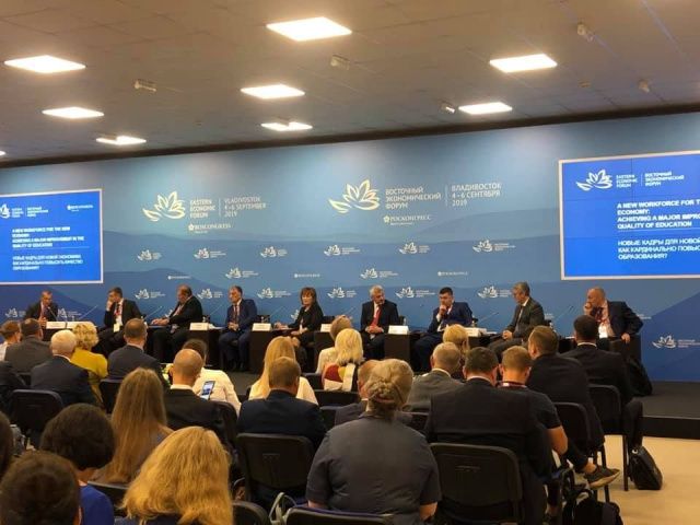 Владимир Солодов предложил создать профориентационные точки для разрешения проблемы кадров