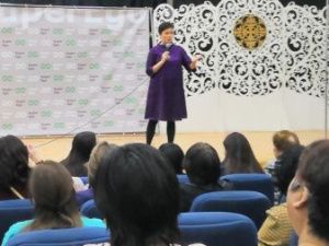 Якутянам объяснили, как легко и просто заработать деньги и развестись