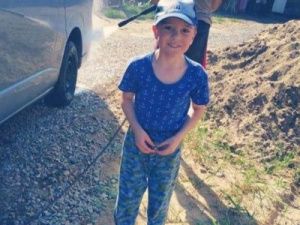 Поиски семилетнего мальчика, пропавшего на пожаре, продолжаются третьи сутки