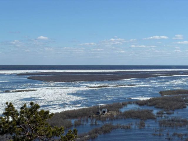 Пик ледохода в Якутске пройден, уровни воды снижаются