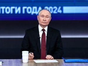 Владимир Путин объявил 2025 год в России Годом защитника Отечества