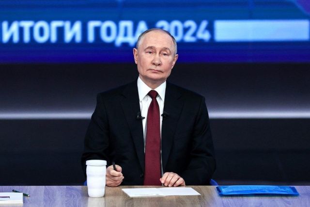 Владимир Путин объявил 2025 год в России Годом защитника Отечества