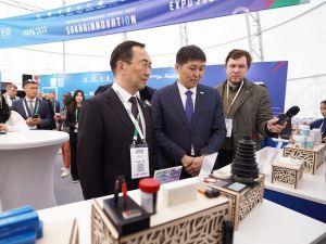 Айсен Николаев открыл павильон Якутии на X международной технологической конференции Startup Village