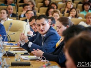 Алексей Стручков открыл работу второго республиканского Форума «Диалог с налогоплательщиком»