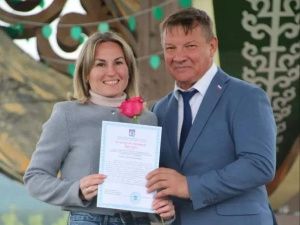 В алданской школе получали зарплату за уроки летом, которых не было. Власти наградили директора