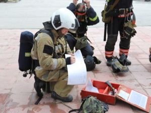 В Якутске загорелся бензовоз