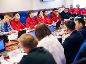 Айсен Николаев: именно дети и молодёжь должны быть инициаторами проектов и мероприятий Движения Первых