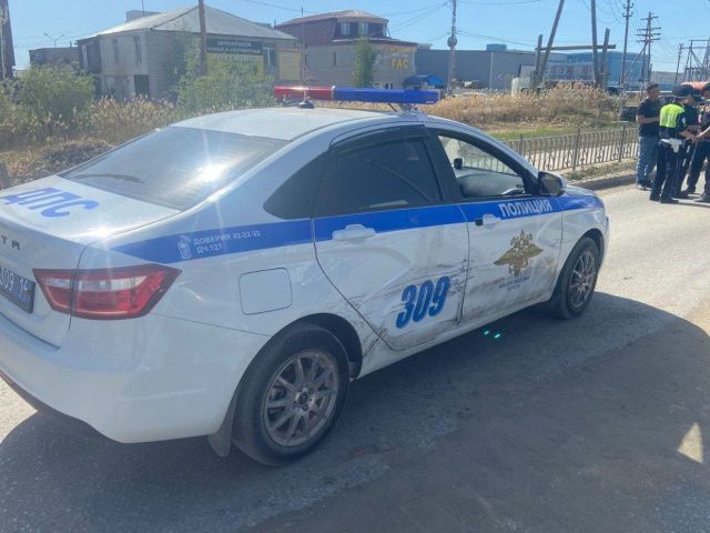 В Якутске пьяный водитель травмировал инспектора ДПС