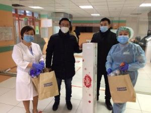 ЯГБ №3 получает подарки к Новому году