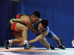 Красноярская школа борьбы оказалась лучшей на турнире Александра Крылова в Якутске