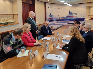 Расширение сотрудничества Якутии и Санкт‑Петербурга в сфере судостроения обсудили на Балтийском заводе