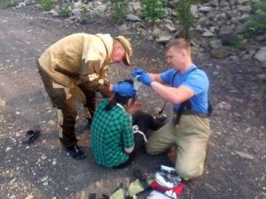 В Нерюнгринском районе двое грибников упали с 12-метровой высоты и остались живы